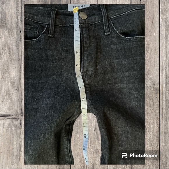 Frame Gray Denim Women's Jeans. (B2) - Picture 6 of 10